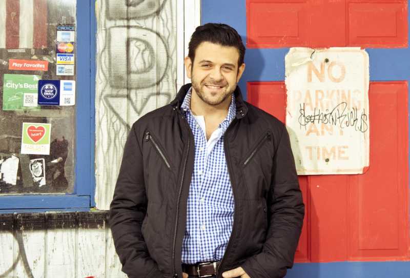 Descobrindo Restaurantes com Adam Richman