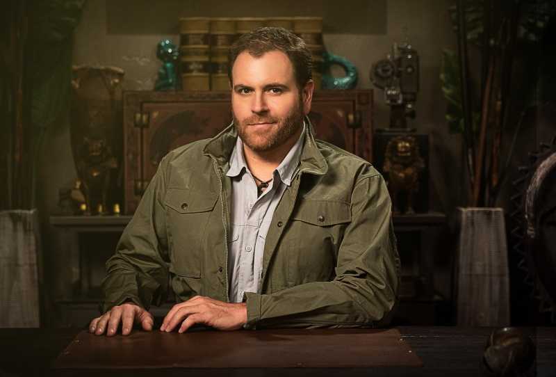 Hora Josh Gates