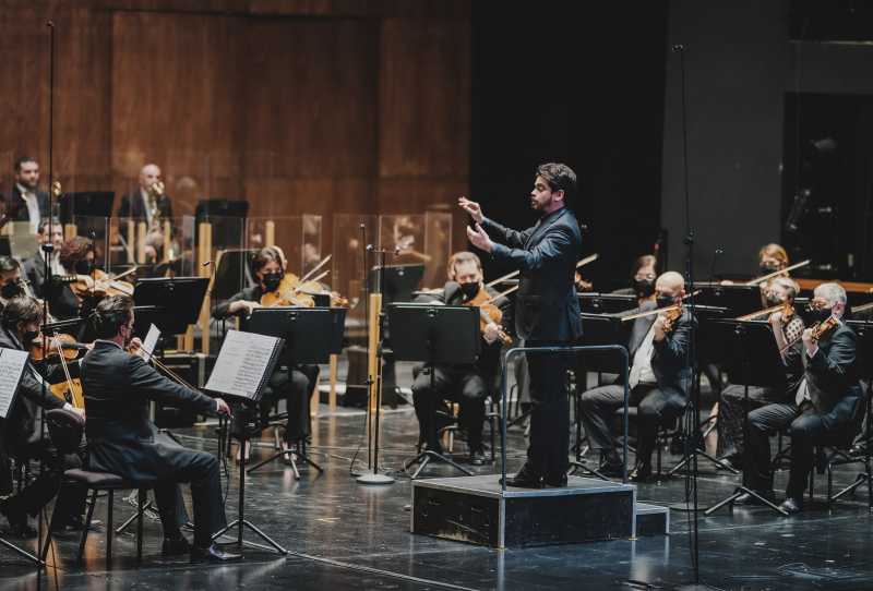 Lahav Shani e l'Orchestra del Maggio Musicale Fiorentino