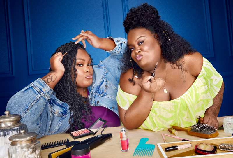 Nesha e Jaz Contra o Peso