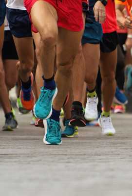 Long Distance Relay Races The 74th Inter-Prefectural Men's Ekiden: Long-Distance Relay Race ...