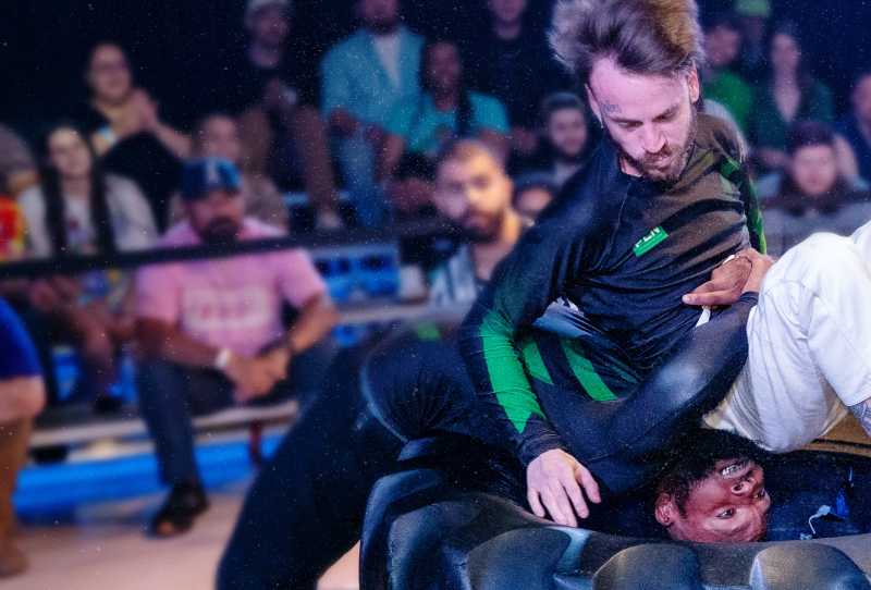 Tire Wrestling: No Ropes, Just Rubber