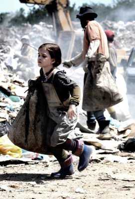 Resumen Avenida Brasil Series - Co Resumen Avenida Brasil Resumen 22 P M 