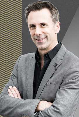 Click (Series): Policing the Metaverse | Programación de TV en Perú | mi.tv